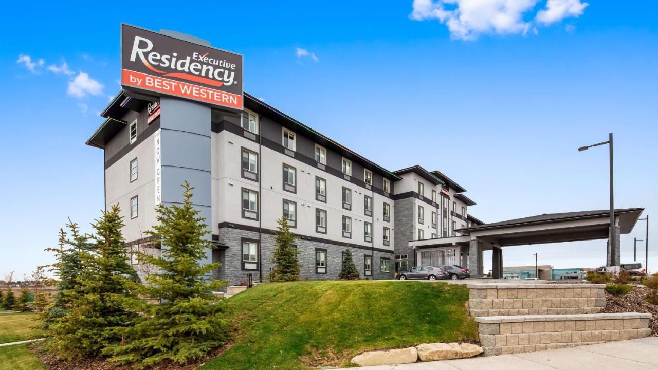 Executive Residency By Best Western Calgary City View North Exterior photo
